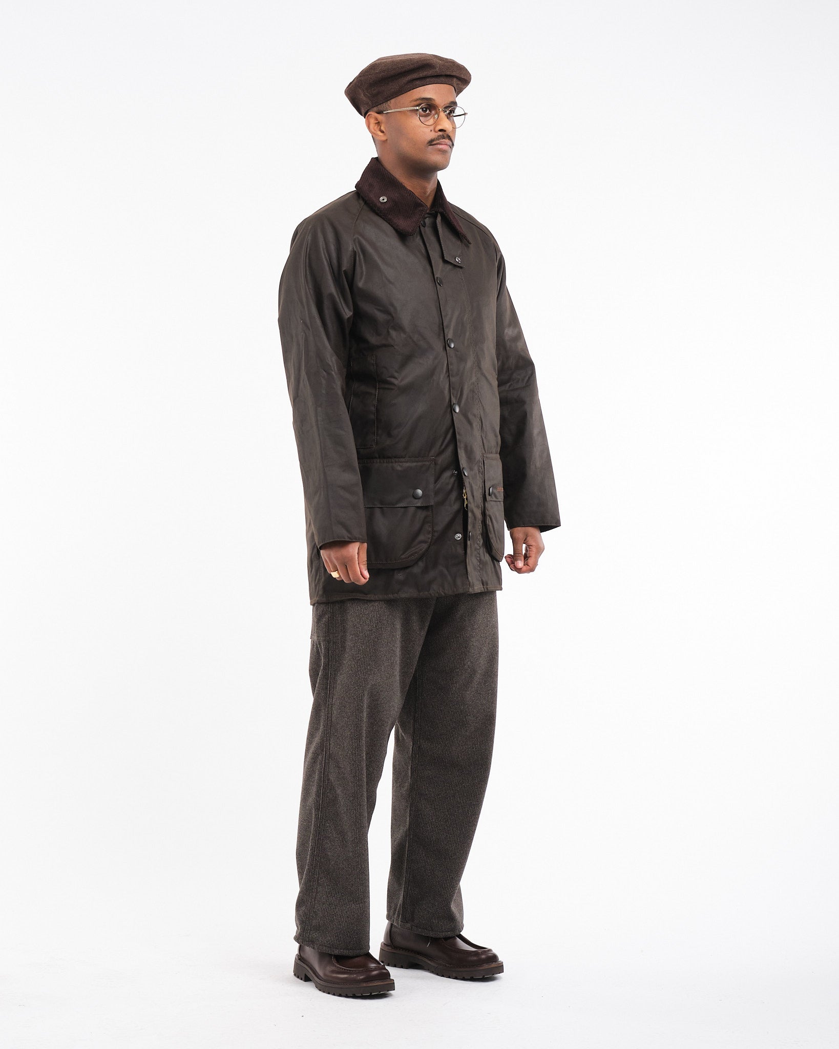 BARBOUR | Chaqueta de Cera Clásica Beaufort Oliva | MEADOW